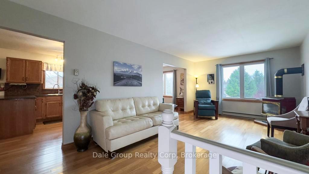 Photo 7 of 25 Jordan (Belgrave) Drive, North Huron, East Wawanosh — HOMEH