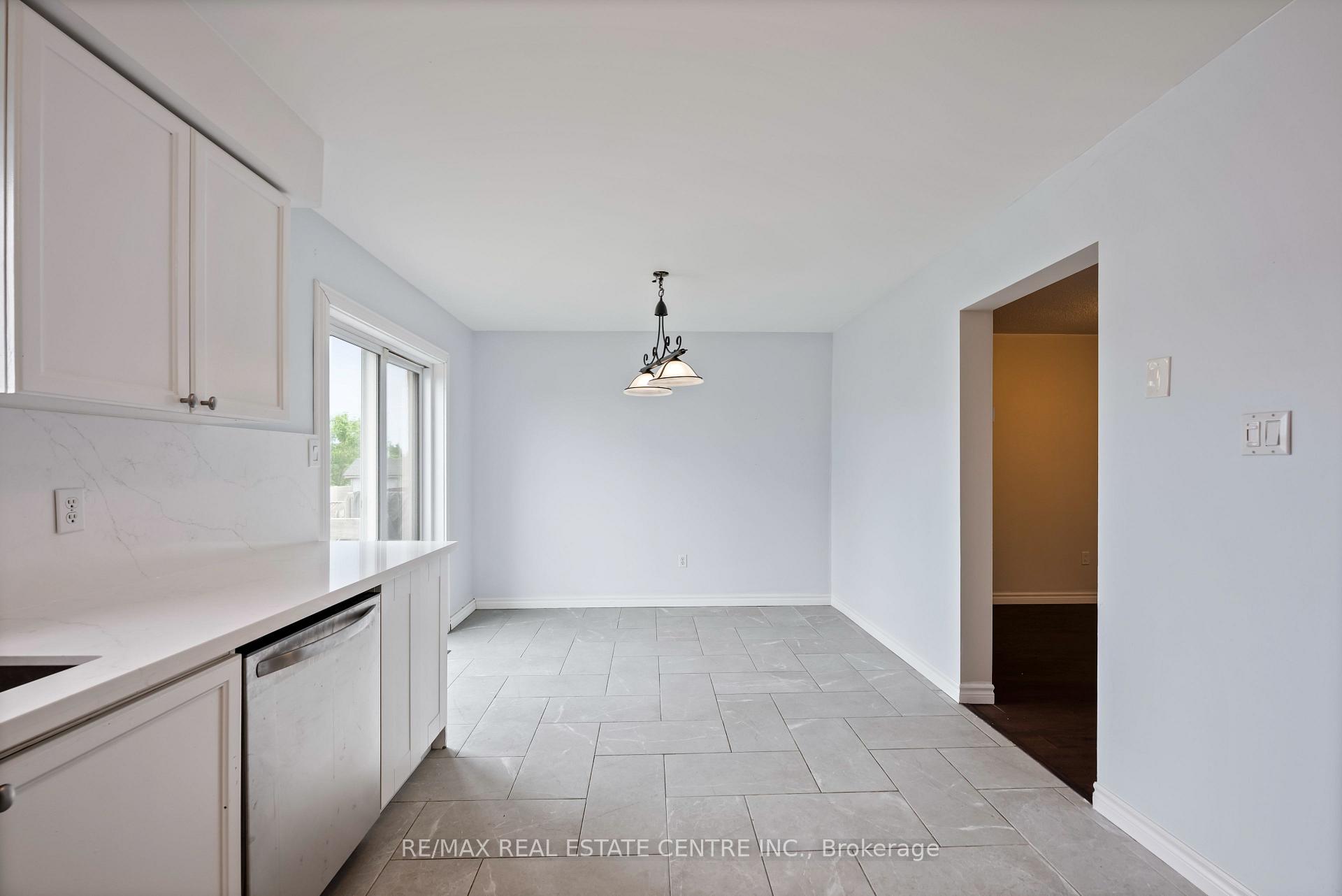 Photo 10 of 154 Howard Crescent, Orangeville — HOMEH