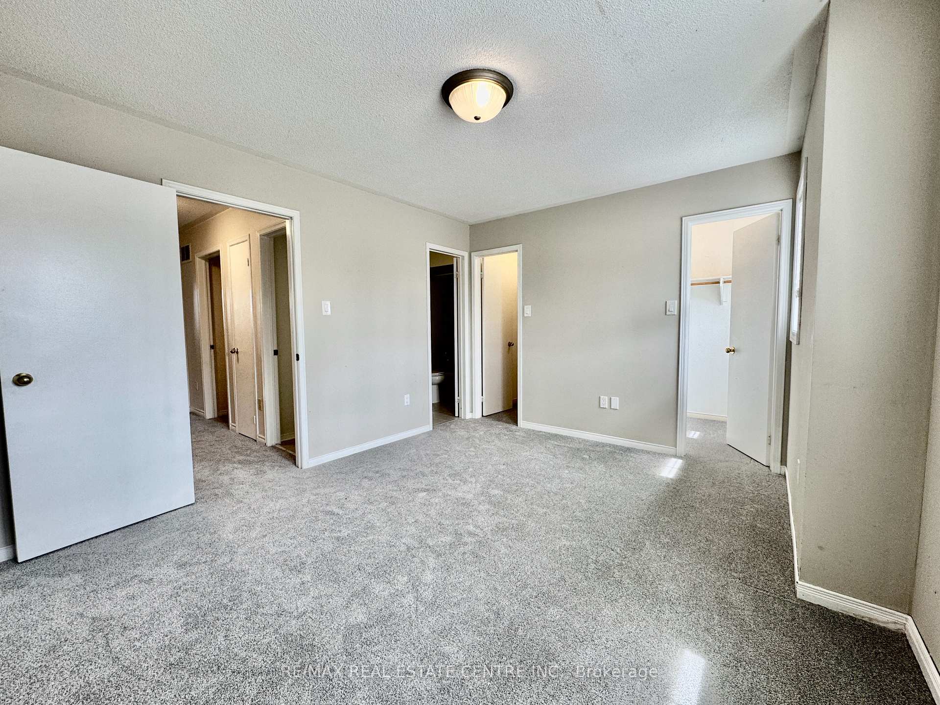 Photo 8 of 154 Howard Crescent, Orangeville — HOMEH