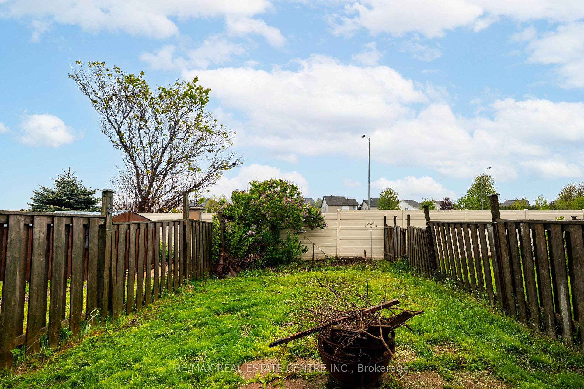 Photo 16 of 154 Howard Crescent, Orangeville — HOMEH