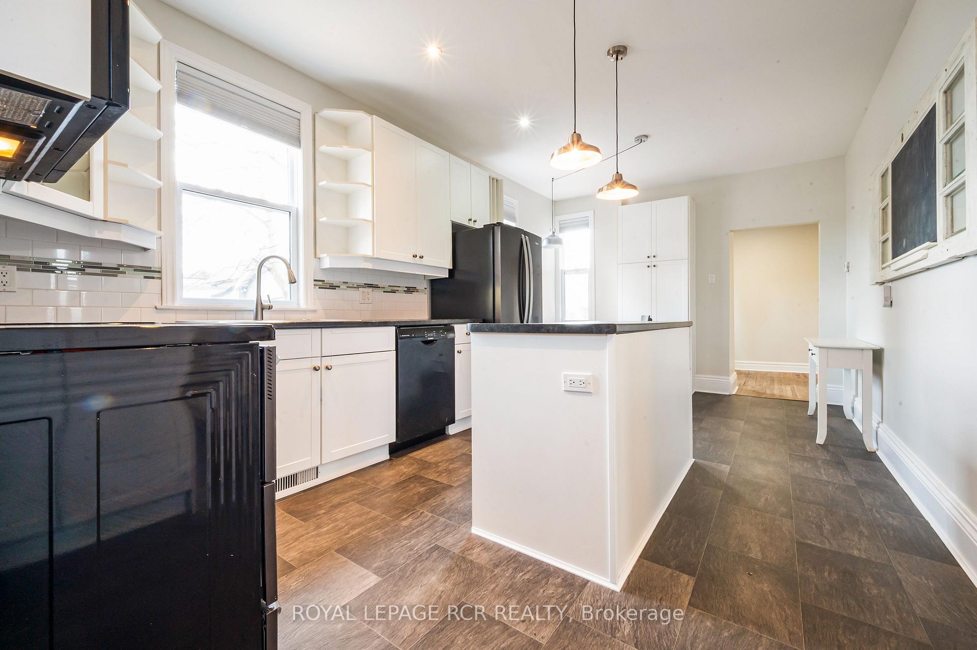 Photo 12 of Unit Main, 95 Mill Street, Orangeville — HOMEH