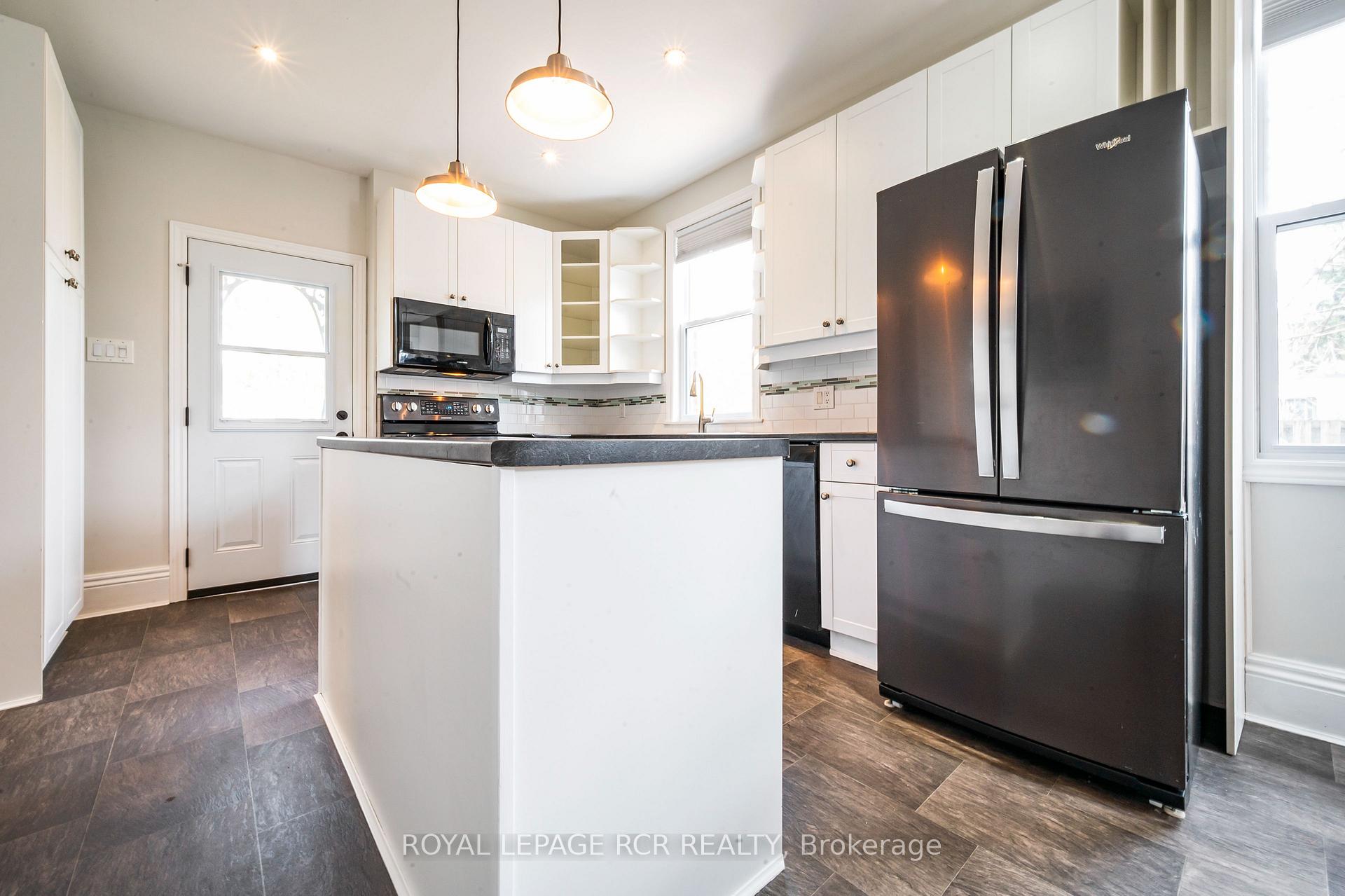 Photo 14 of Unit Main, 95 Mill Street, Orangeville — HOMEH