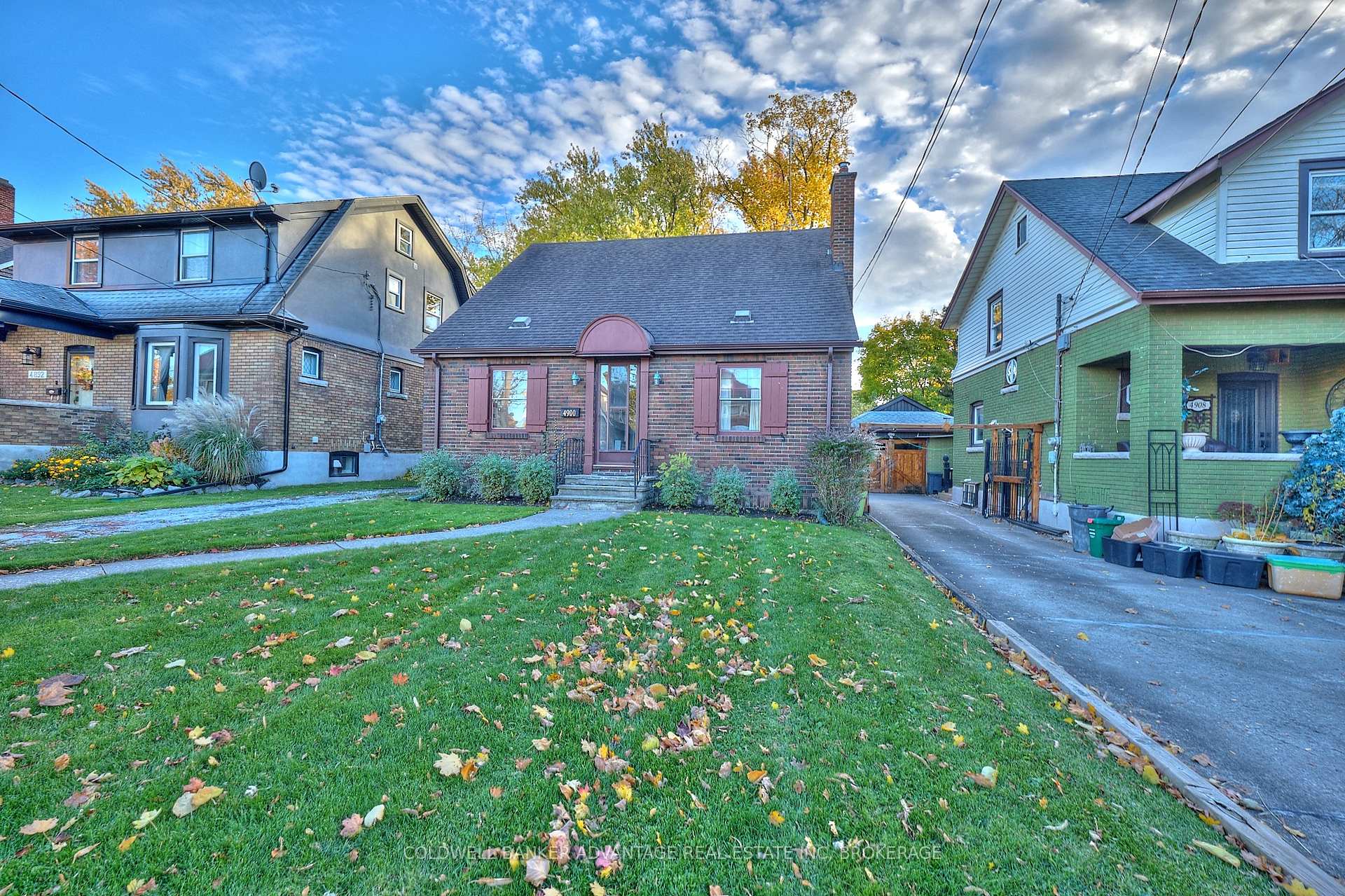 Photo 2 of 4900 Simcoe Street, Niagara Falls, Cherrywood — HOMEH