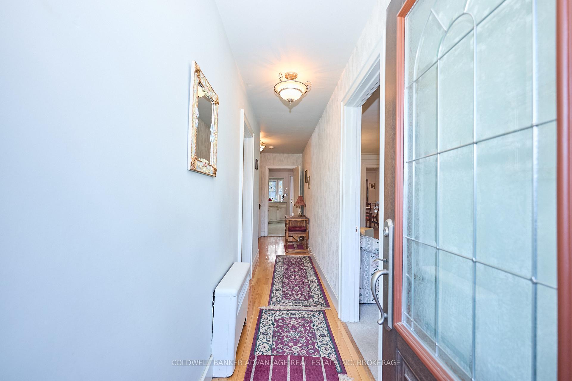 Photo 3 of 4900 Simcoe Street, Niagara Falls, Cherrywood — HOMEH