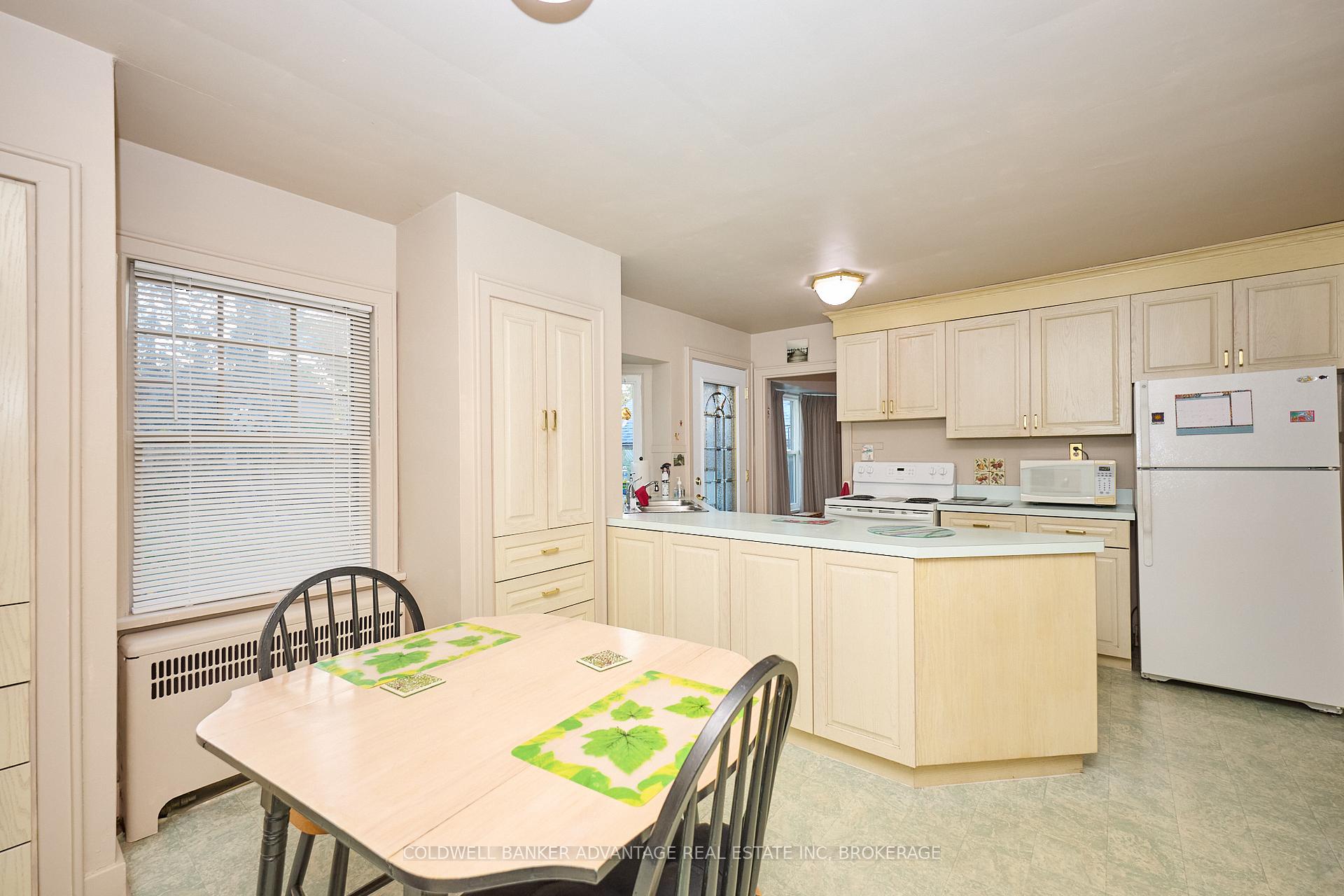 Photo 13 of 4900 Simcoe Street, Niagara Falls, Cherrywood — HOMEH