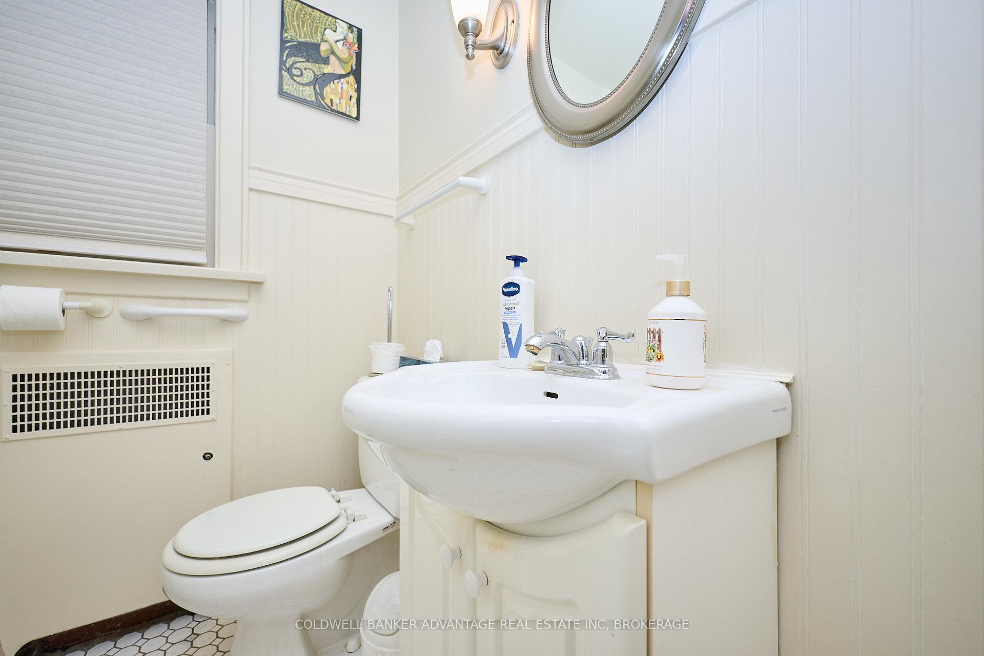 Photo 16 of 4900 Simcoe Street, Niagara Falls, Cherrywood — HOMEH