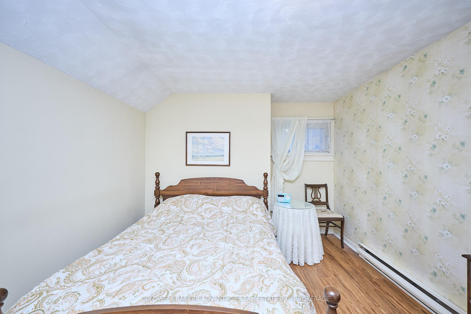 Photo 22 of 4900 Simcoe Street, Niagara Falls, Cherrywood — HOMEH