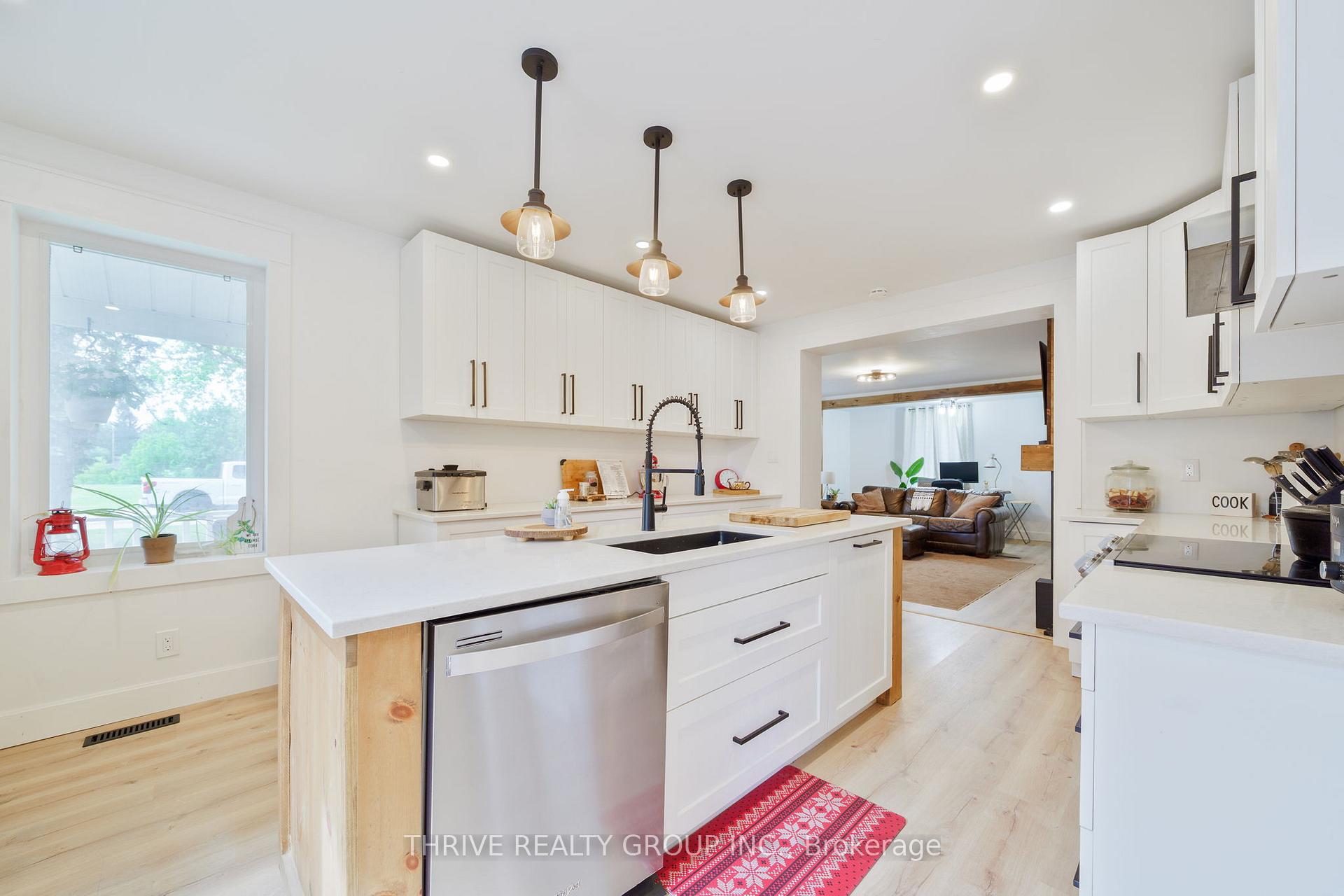 Photo 8 of 176 Mill Street, North Middlesex, Parkhill — HOMEH