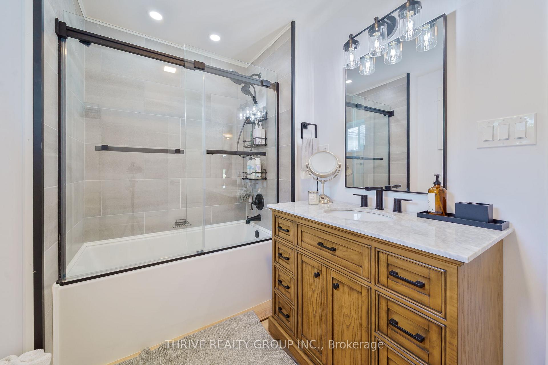 Photo 13 of 176 Mill Street, North Middlesex, Parkhill — HOMEH