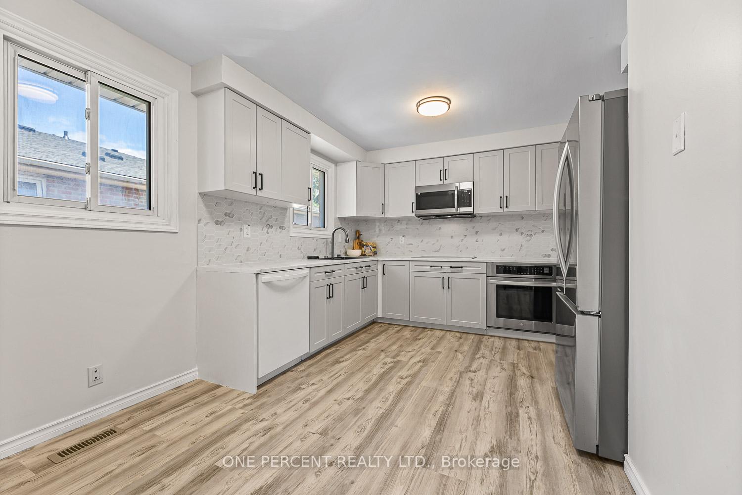Photo 43 of 178 Burbank Crescent, Orangeville — HOMEH