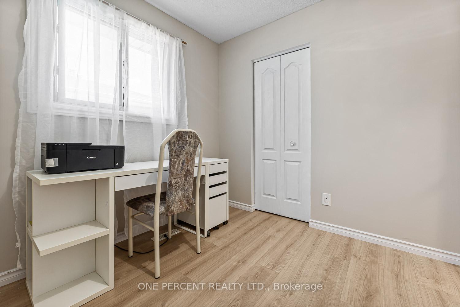 Photo 7 of 178 Burbank Crescent, Orangeville — HOMEH