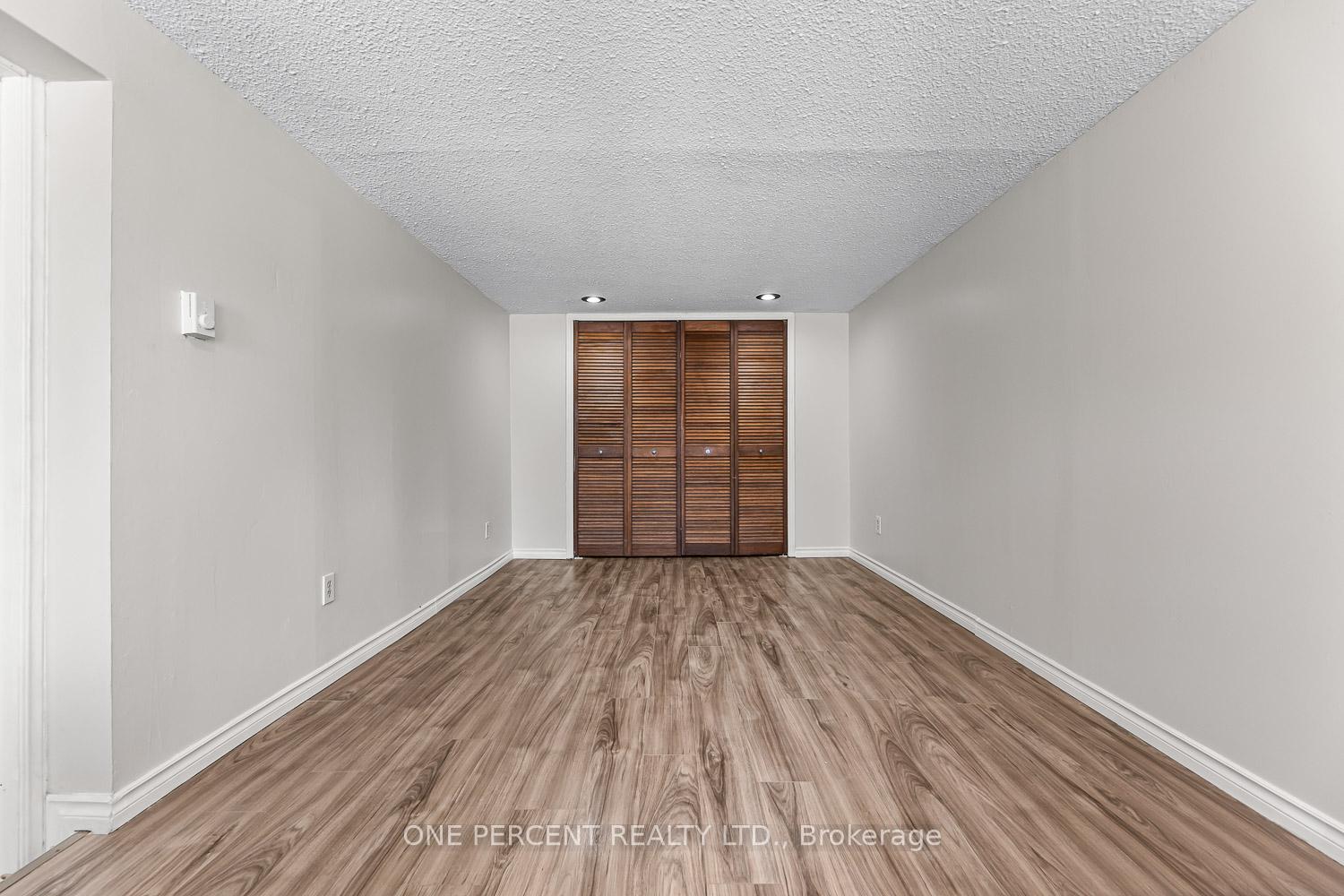 Photo 16 of 178 Burbank Crescent, Orangeville — HOMEH