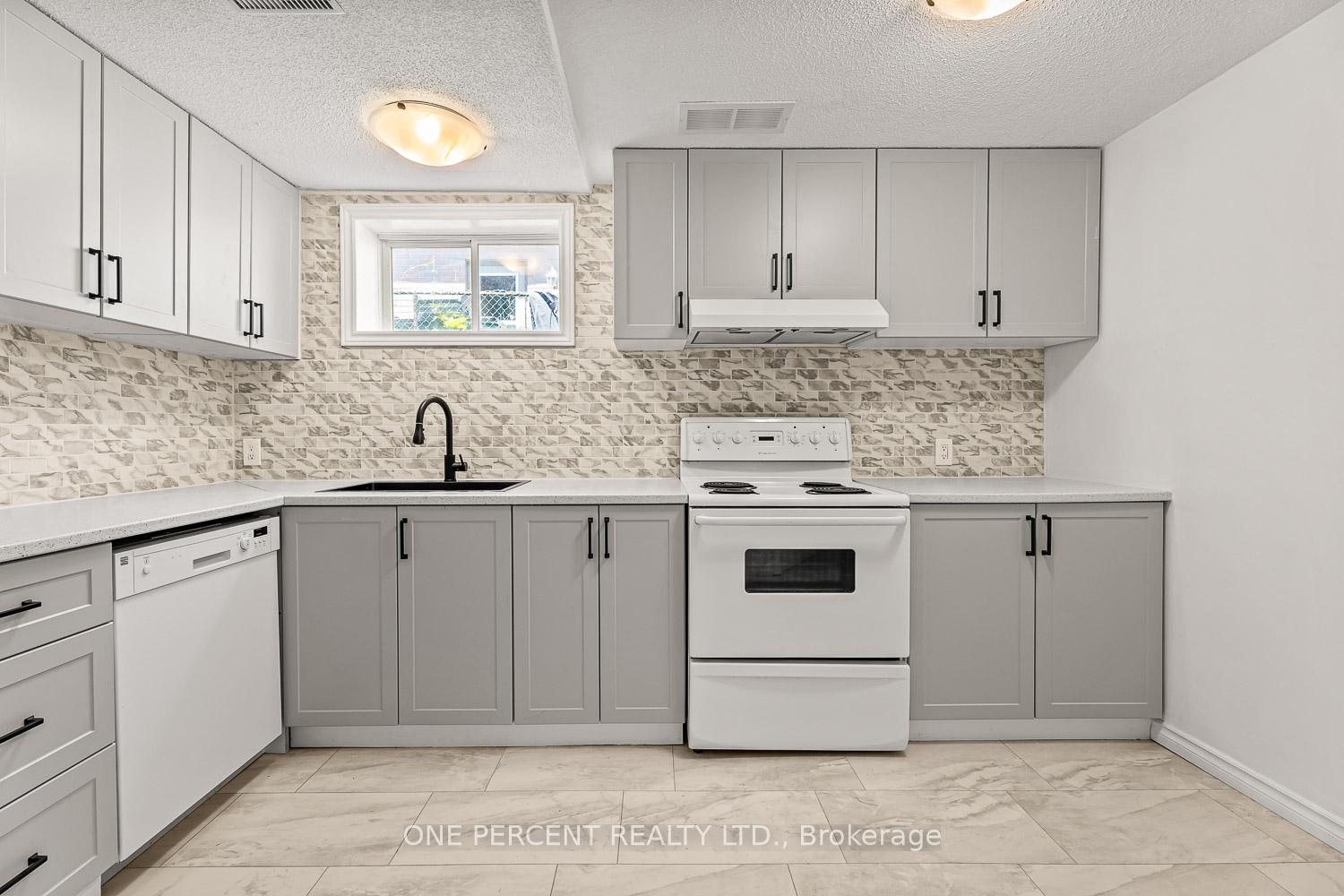 Photo 20 of 178 Burbank Crescent, Orangeville — HOMEH