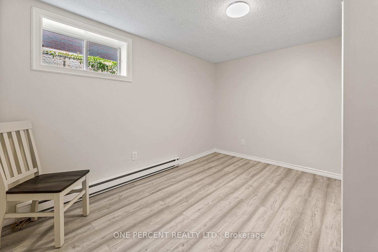 Photo 38 of 178 Burbank Crescent, Orangeville — HOMEH
