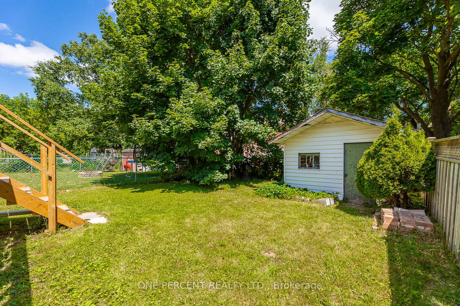 Photo 17 of 178 Burbank Crescent, Orangeville — HOMEH