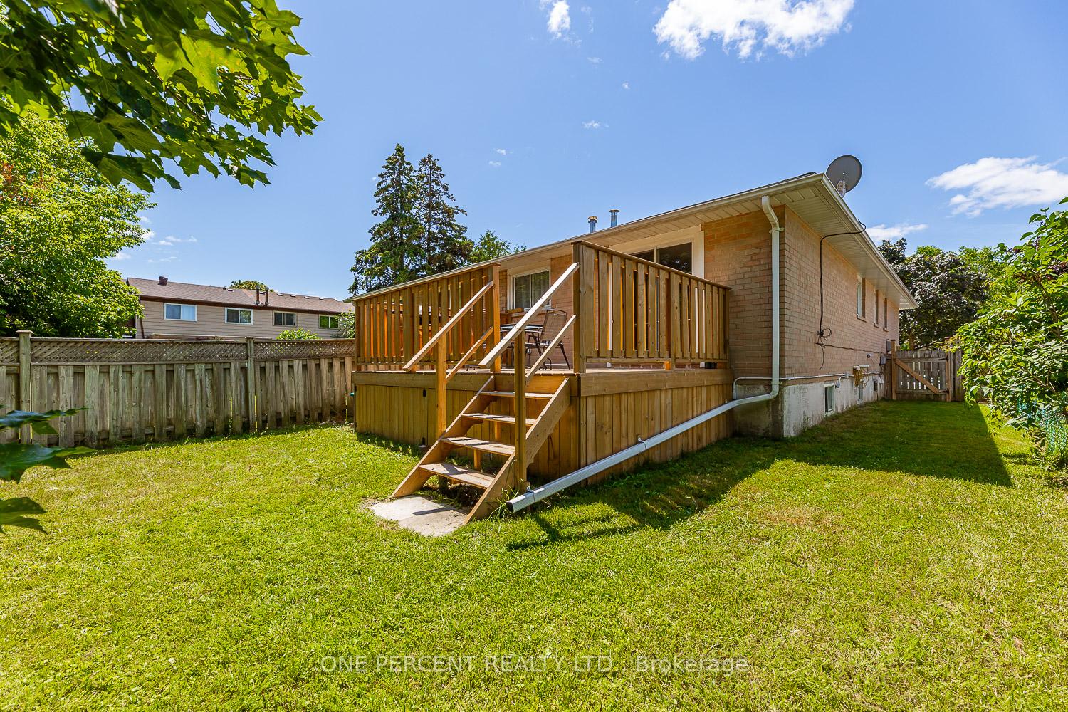 Photo 18 of 178 Burbank Crescent, Orangeville — HOMEH