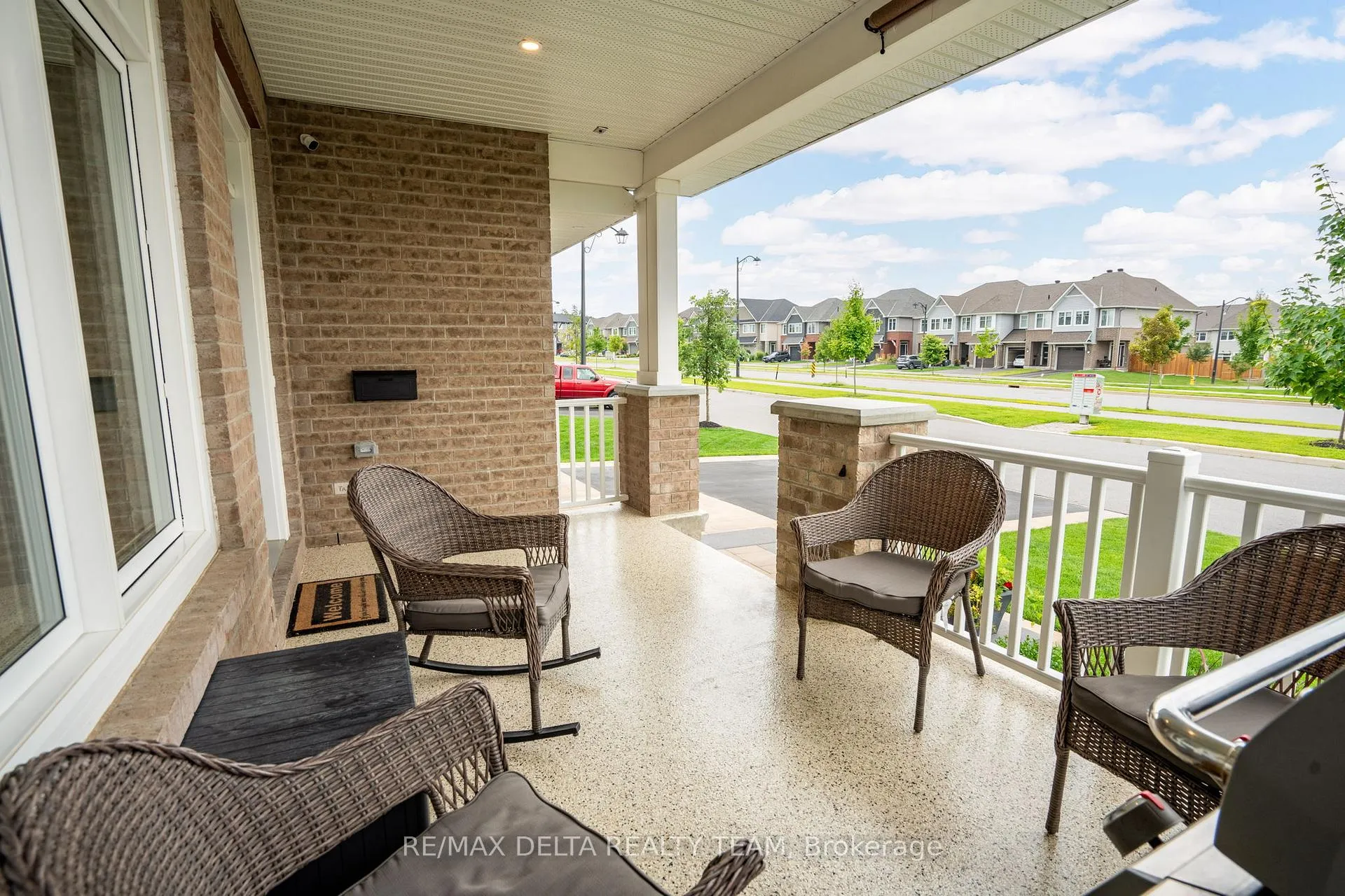 Photo 6 of 851 Tewin Circle, Ottawa, Camelot — HOMEH
