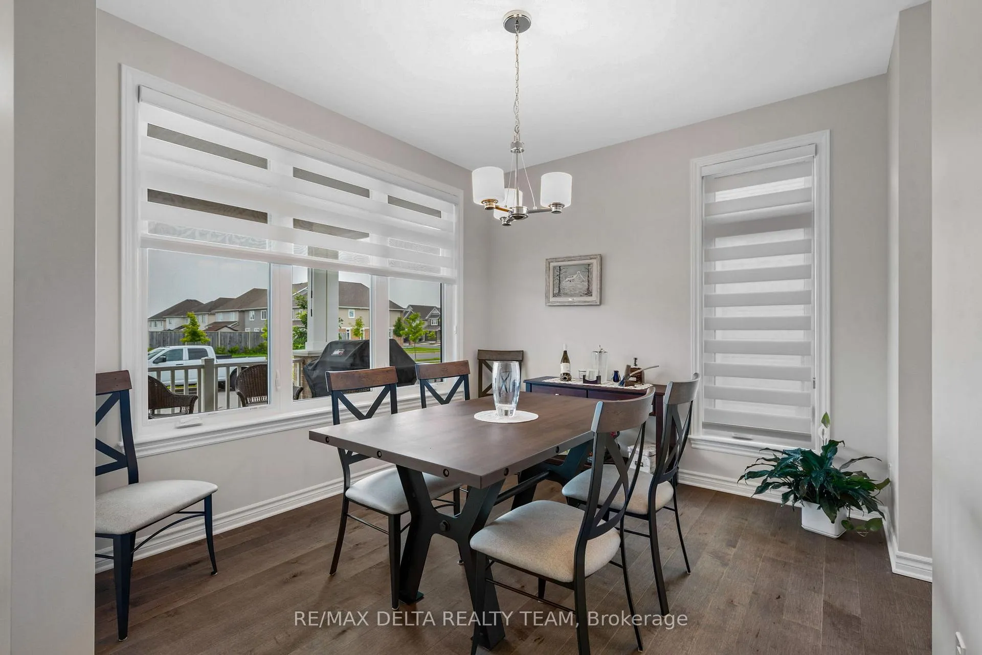 Photo 8 of 851 Tewin Circle, Ottawa, Camelot — HOMEH