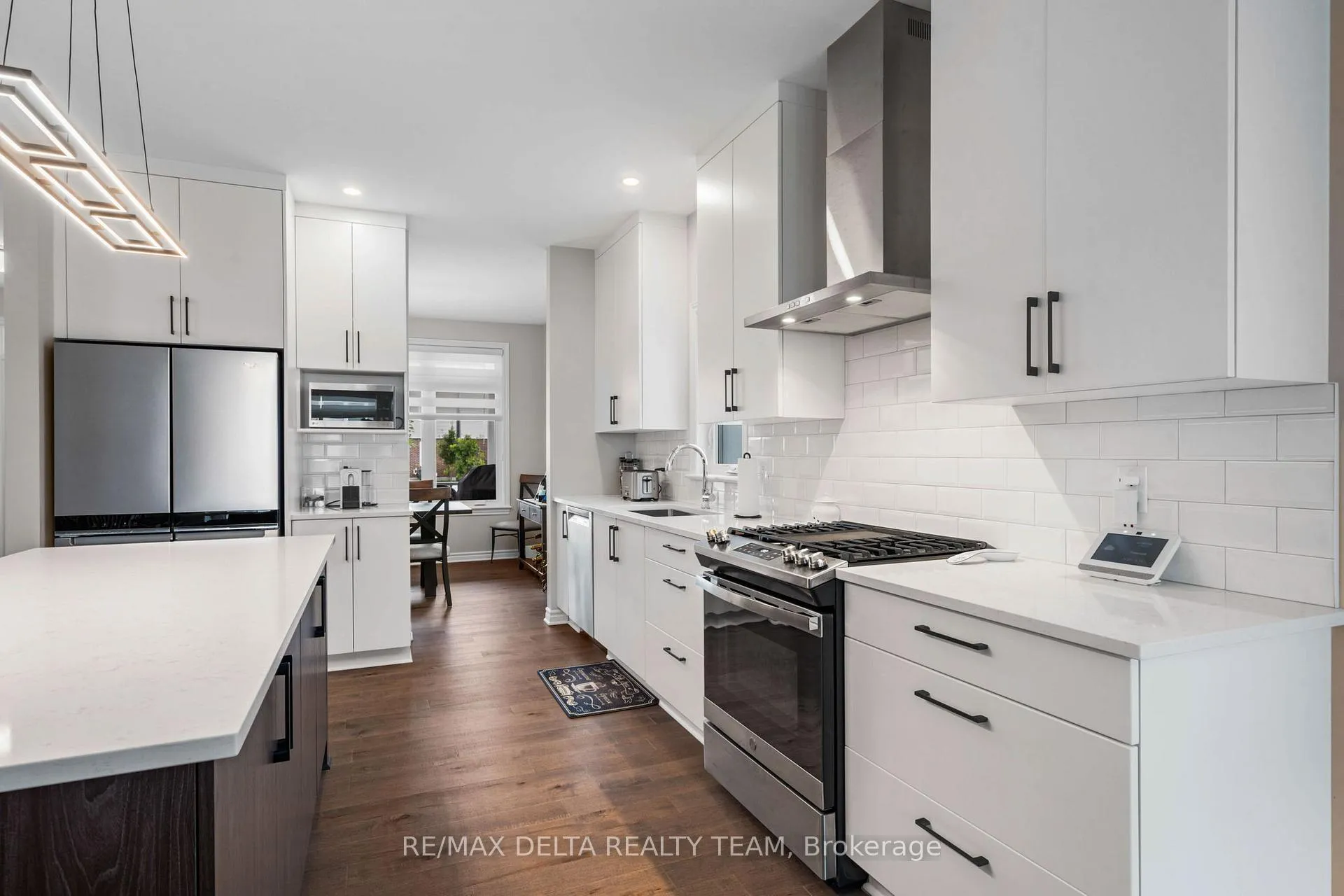 Photo 12 of 851 Tewin Circle, Ottawa, Camelot — HOMEH