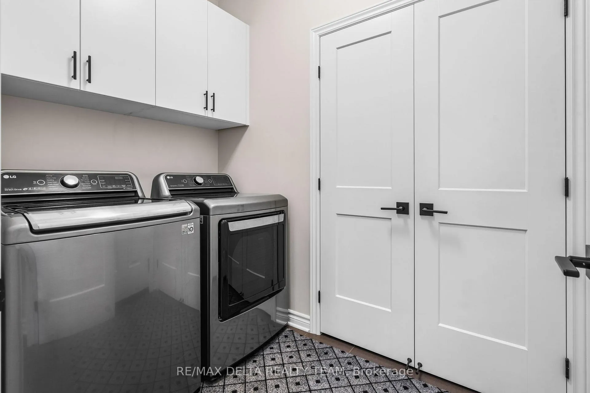 Photo 20 of 851 Tewin Circle, Ottawa, Camelot — HOMEH