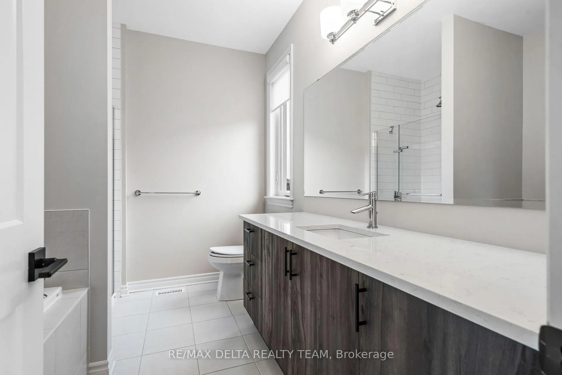 Photo 24 of 851 Tewin Circle, Ottawa, Camelot — HOMEH