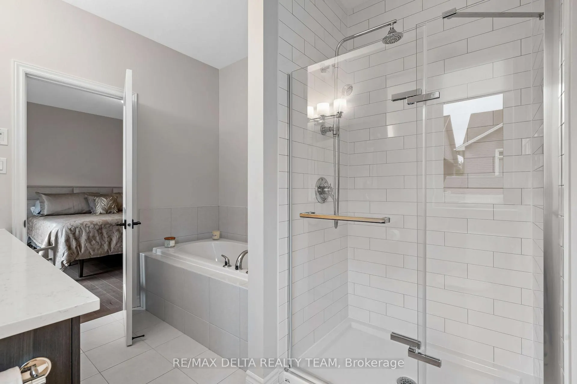 Photo 25 of 851 Tewin Circle, Ottawa, Camelot — HOMEH