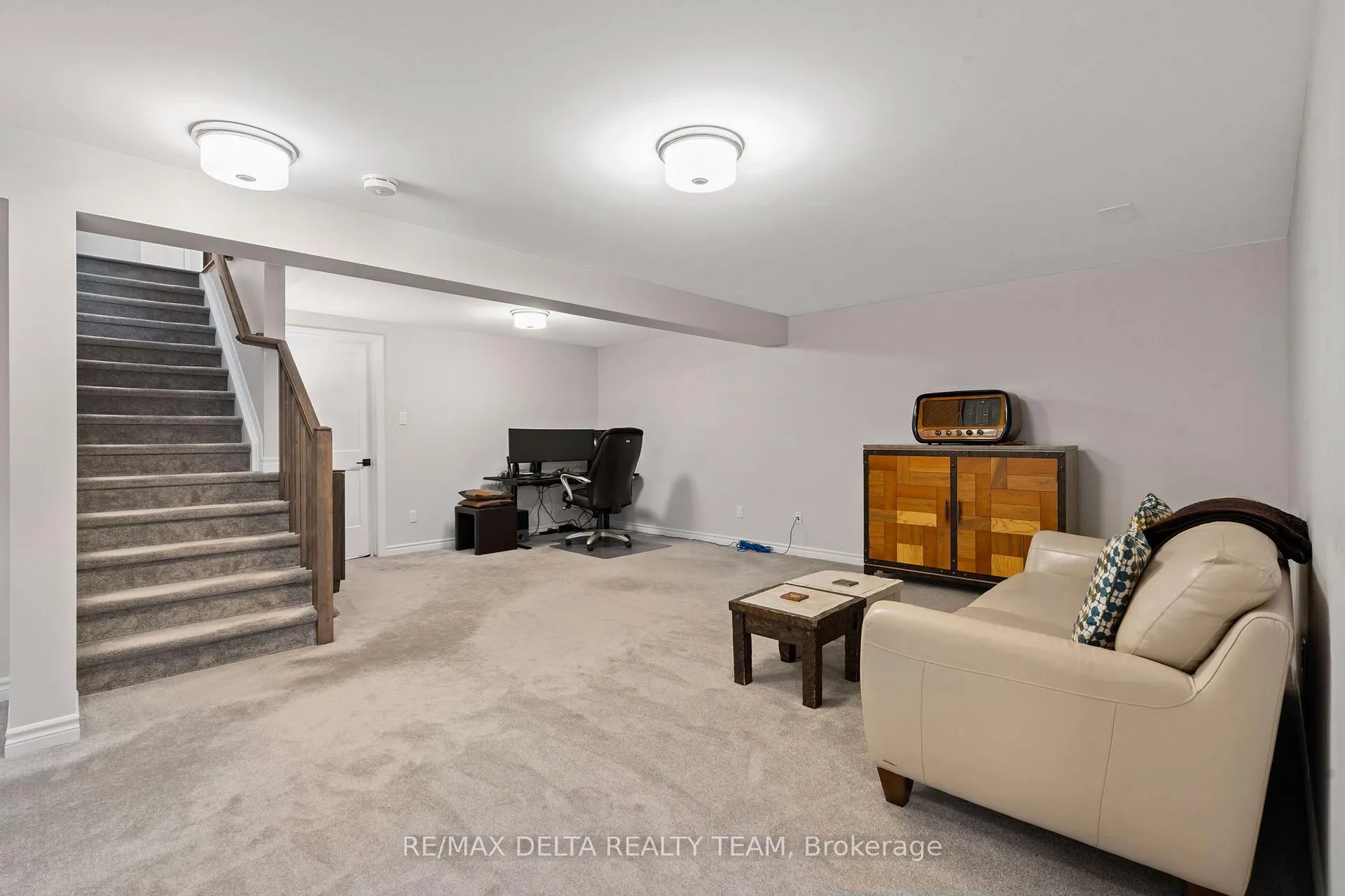 Photo 29 of 851 Tewin Circle, Ottawa, Camelot — HOMEH