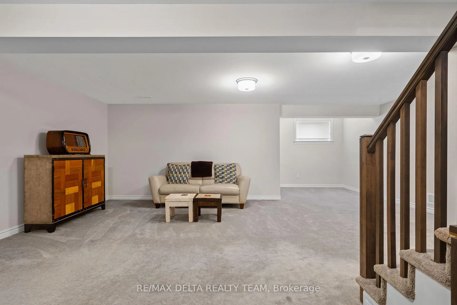 Photo 32 of 851 Tewin Circle, Ottawa, Camelot — HOMEH