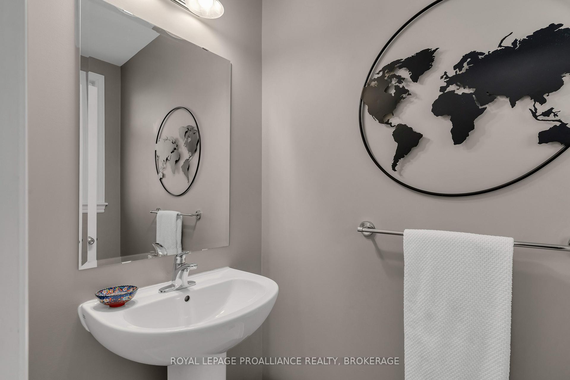 Photo 4 of 1349 Tremont Drive, Kingston, City Northwest — HOMEH