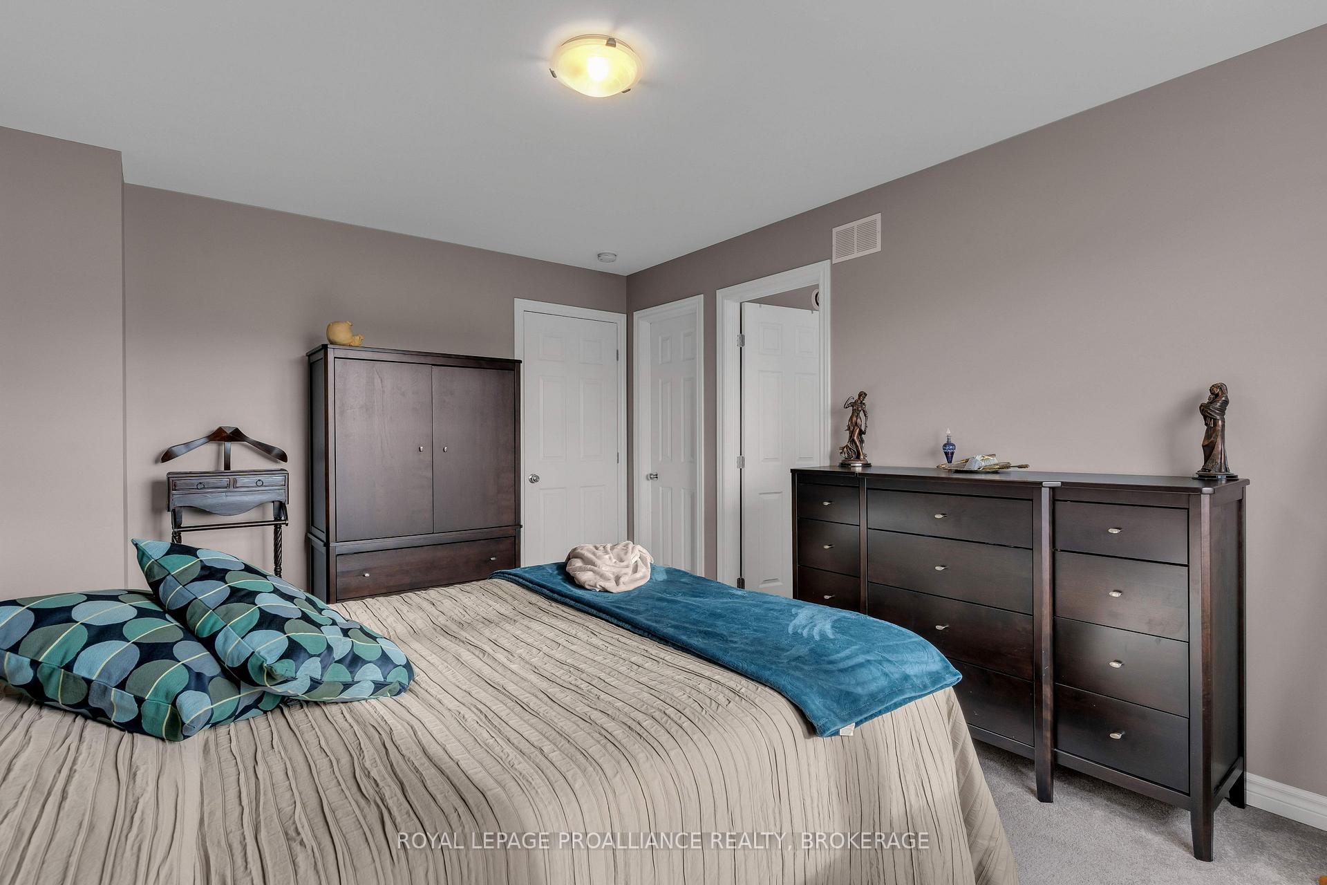 Photo 18 of 1349 Tremont Drive, Kingston, City Northwest — HOMEH