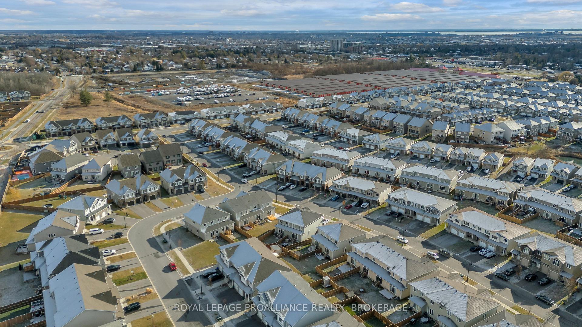 Photo 33 of 1349 Tremont Drive, Kingston, City Northwest — HOMEH