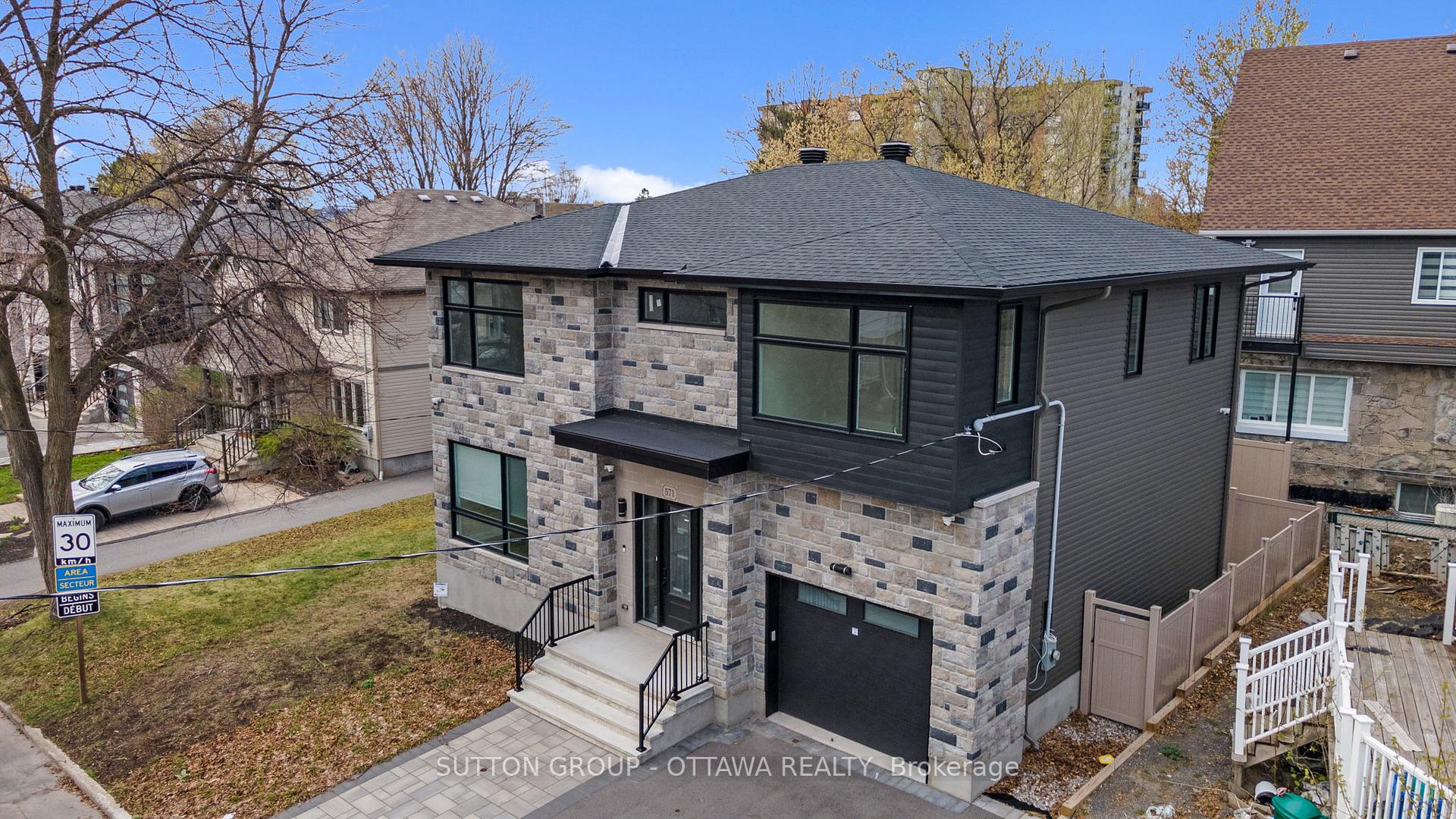 Photo 1 of 571 Mutual Street, Ottawa, Overbrook/Castle Heights — HOMEH