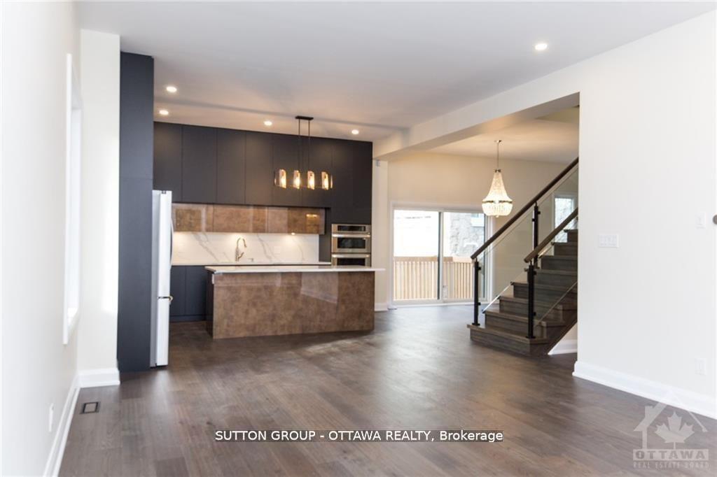 Photo 6 of 571 Mutual Street, Ottawa, Overbrook/Castle Heights — HOMEH