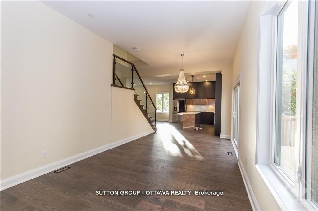 Photo 10 of 571 Mutual Street, Ottawa, Overbrook/Castle Heights — HOMEH