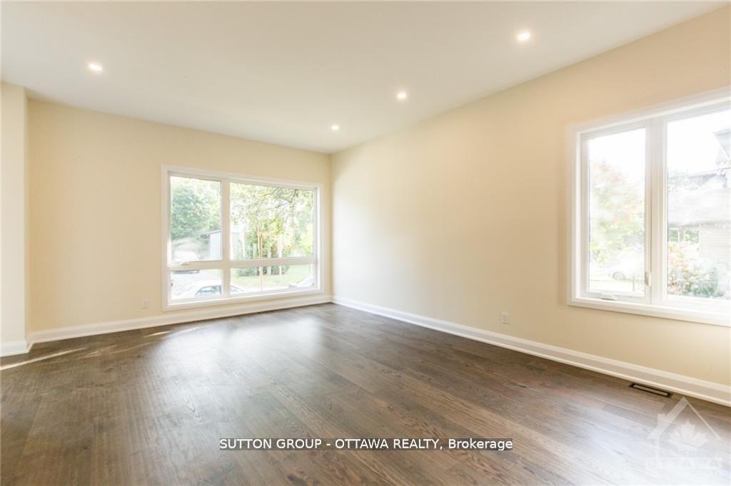 Photo 15 of 571 Mutual Street, Ottawa, Overbrook/Castle Heights — HOMEH