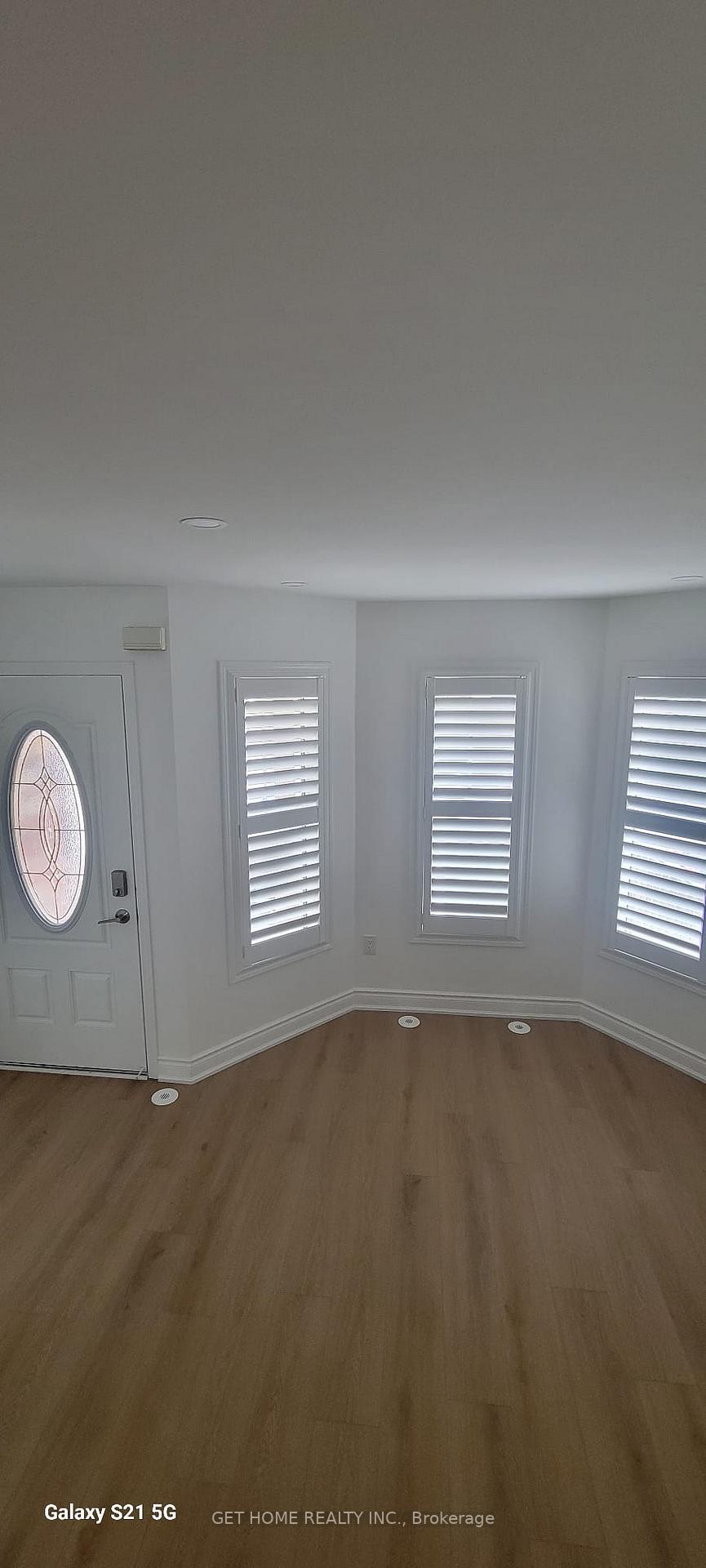 Photo 9 of Unit Main, 640 Thompson Road, Milton, Coates — HOMEH