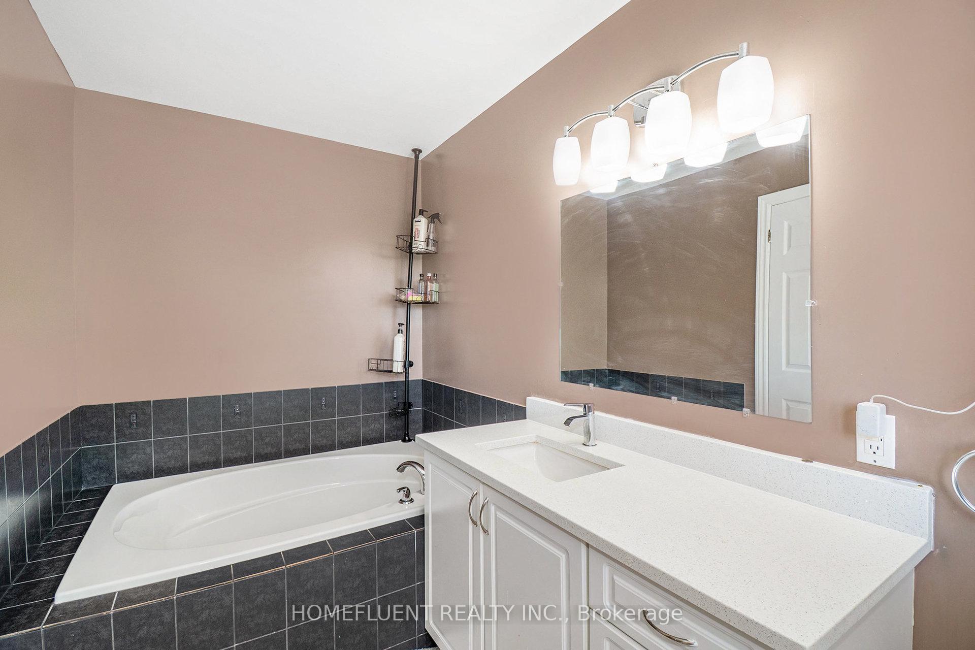 Photo 12 of 411 Sparkman Avenue, Ottawa, Avalon East — HOMEH