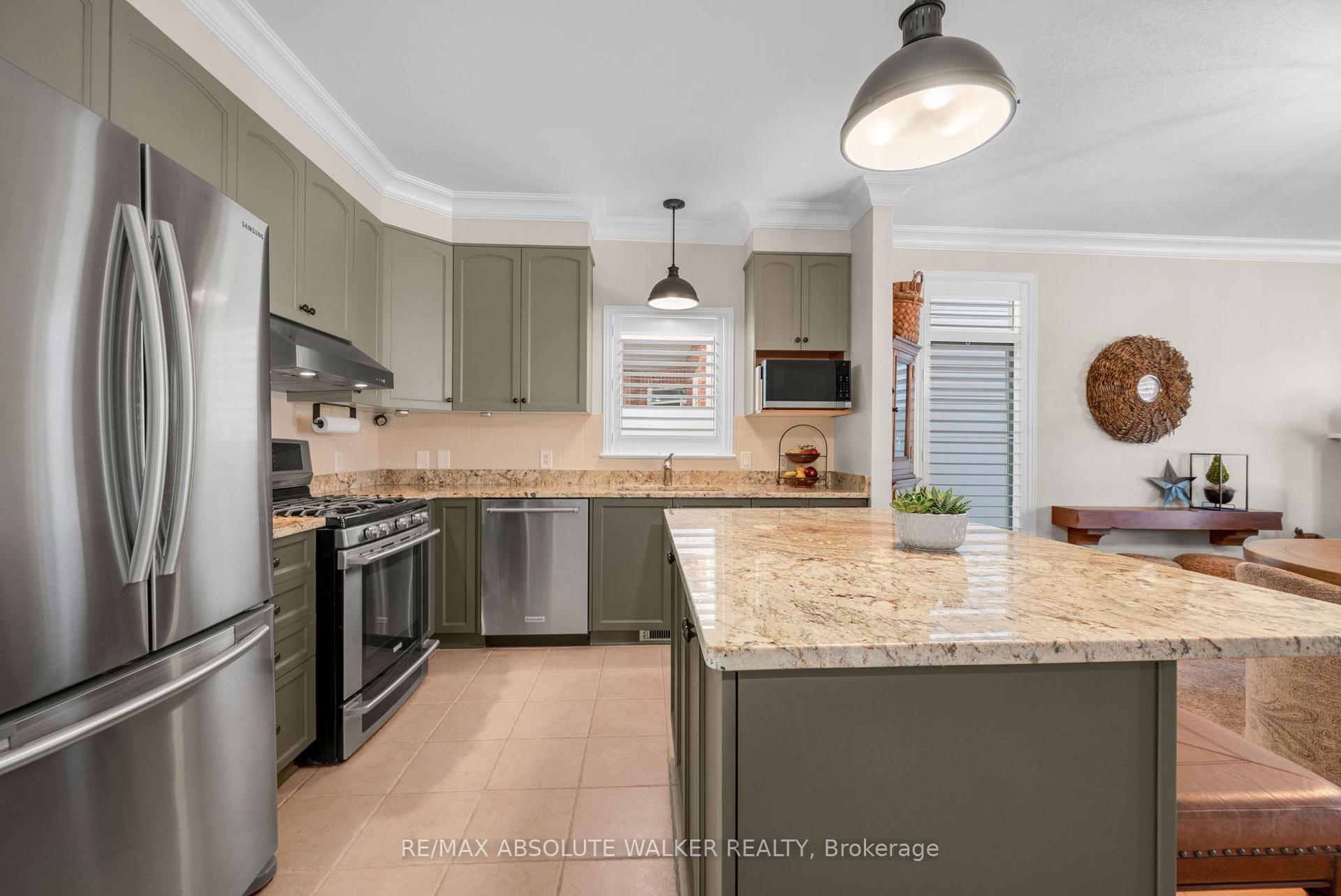 Photo 5 of 841 Scala Avenue, Ottawa, Notting Hill/Summerside — HOMEH