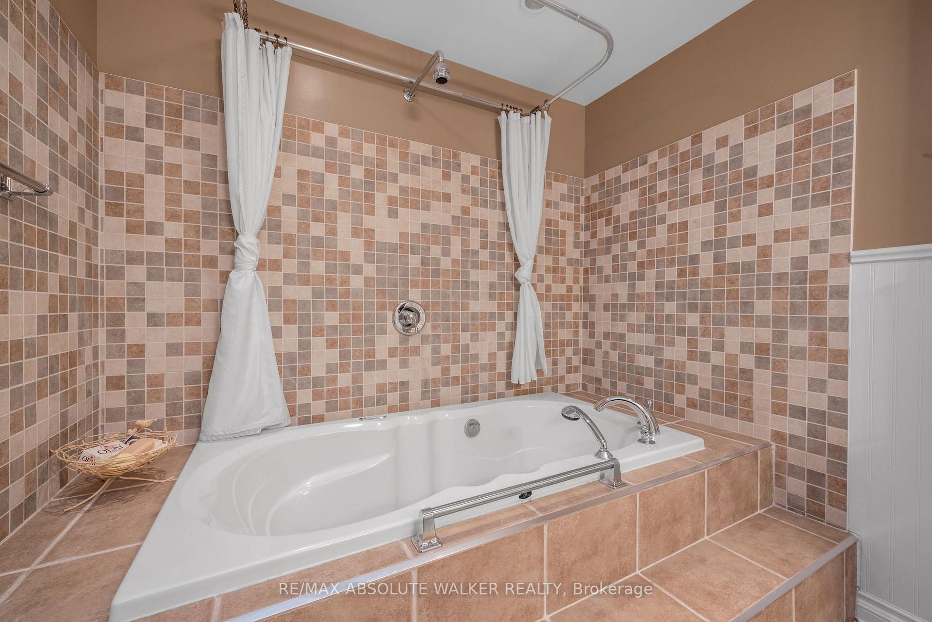 Photo 35 of 841 Scala Avenue, Ottawa, Notting Hill/Summerside — HOMEH