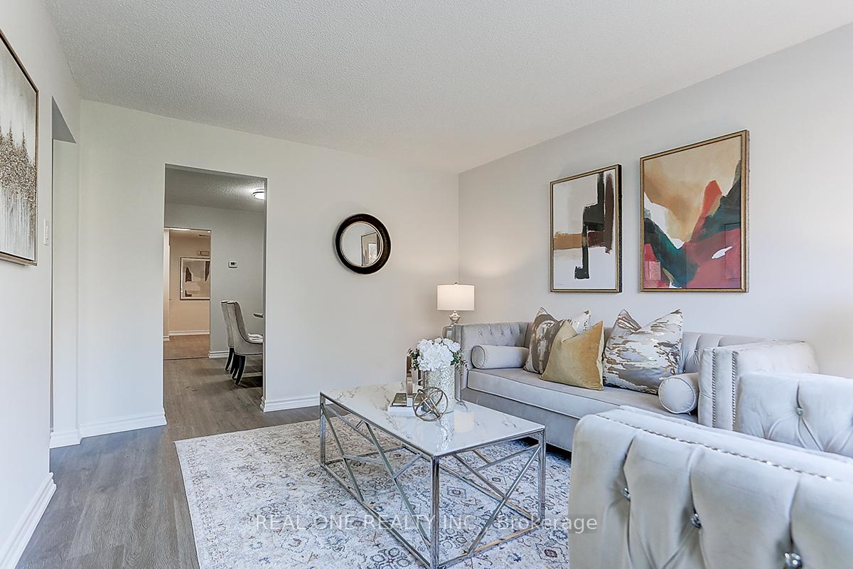 Photo 8 of 113 Beckwith Crescent, Markham, Milliken Mills East — HOMEH