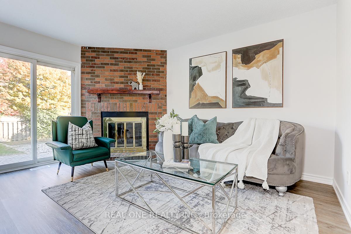 Photo 9 of 113 Beckwith Crescent, Markham, Milliken Mills East — HOMEH