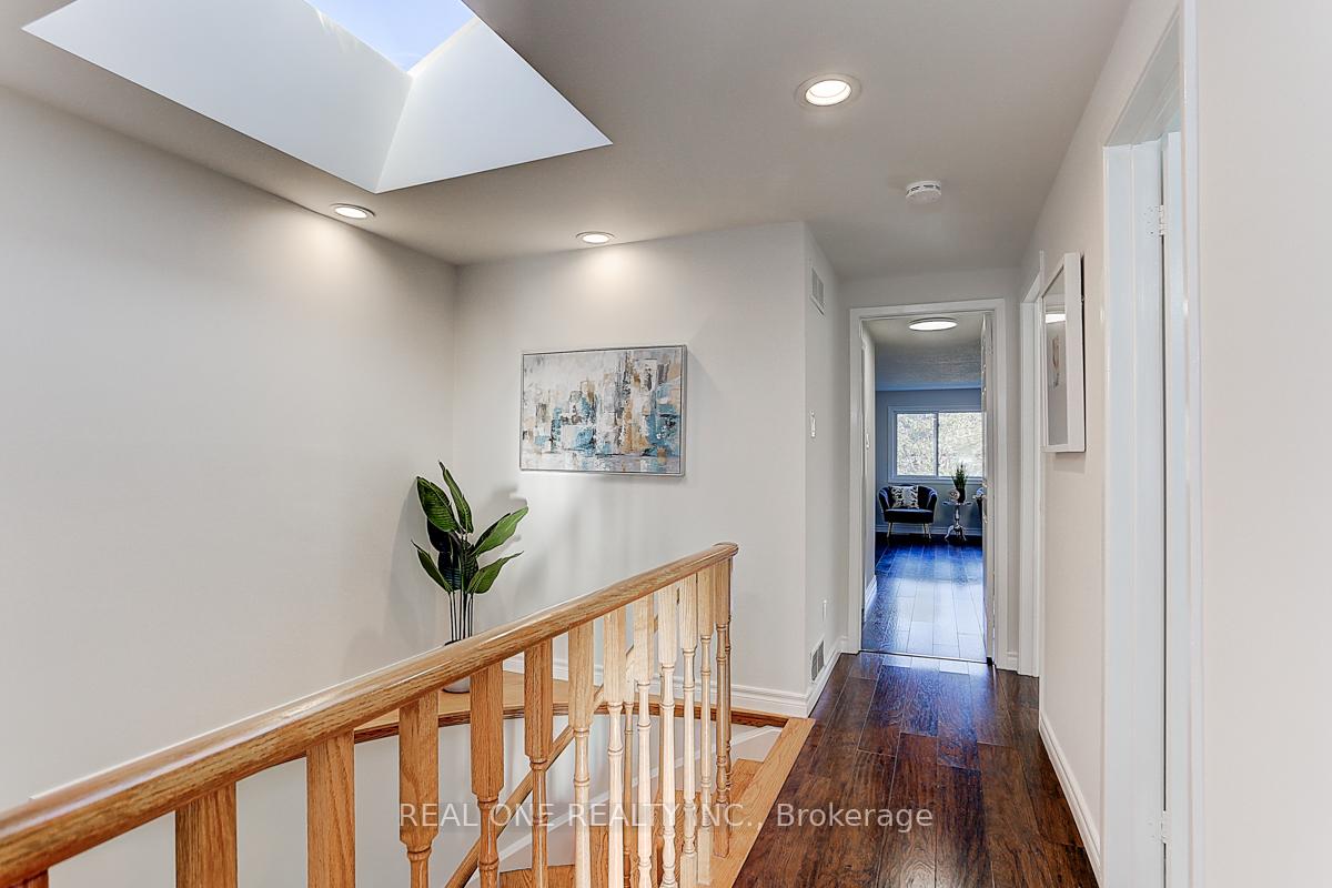 Photo 14 of 113 Beckwith Crescent, Markham, Milliken Mills East — HOMEH