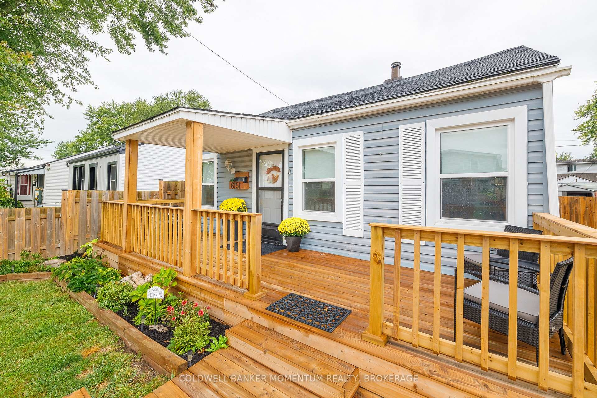 Photo 3 of 6151 Cadham Street, Niagara Falls, Arad/Fallsview — HOMEH