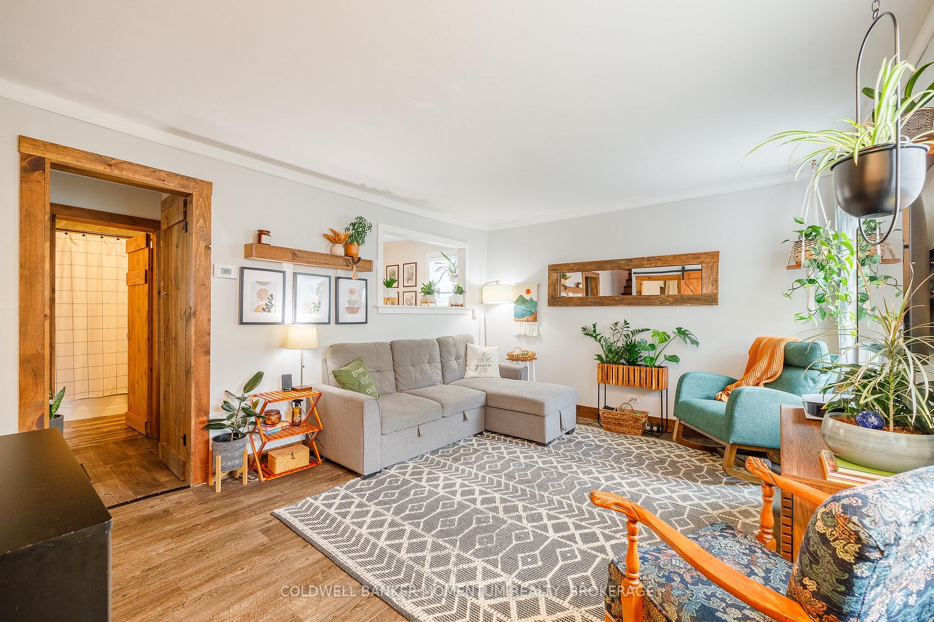 Photo 7 of 6151 Cadham Street, Niagara Falls, Arad/Fallsview — HOMEH