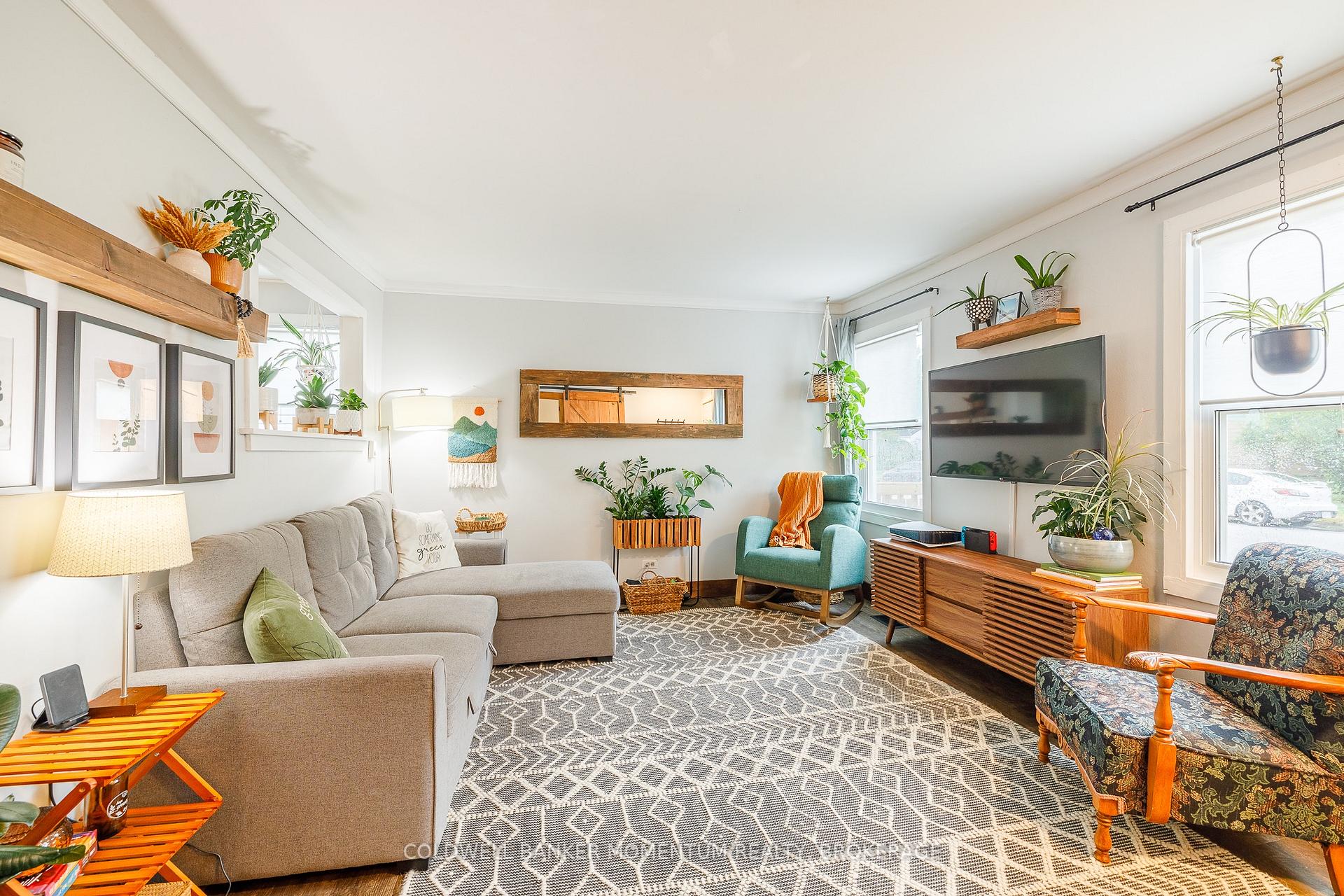 Photo 8 of 6151 Cadham Street, Niagara Falls, Arad/Fallsview — HOMEH