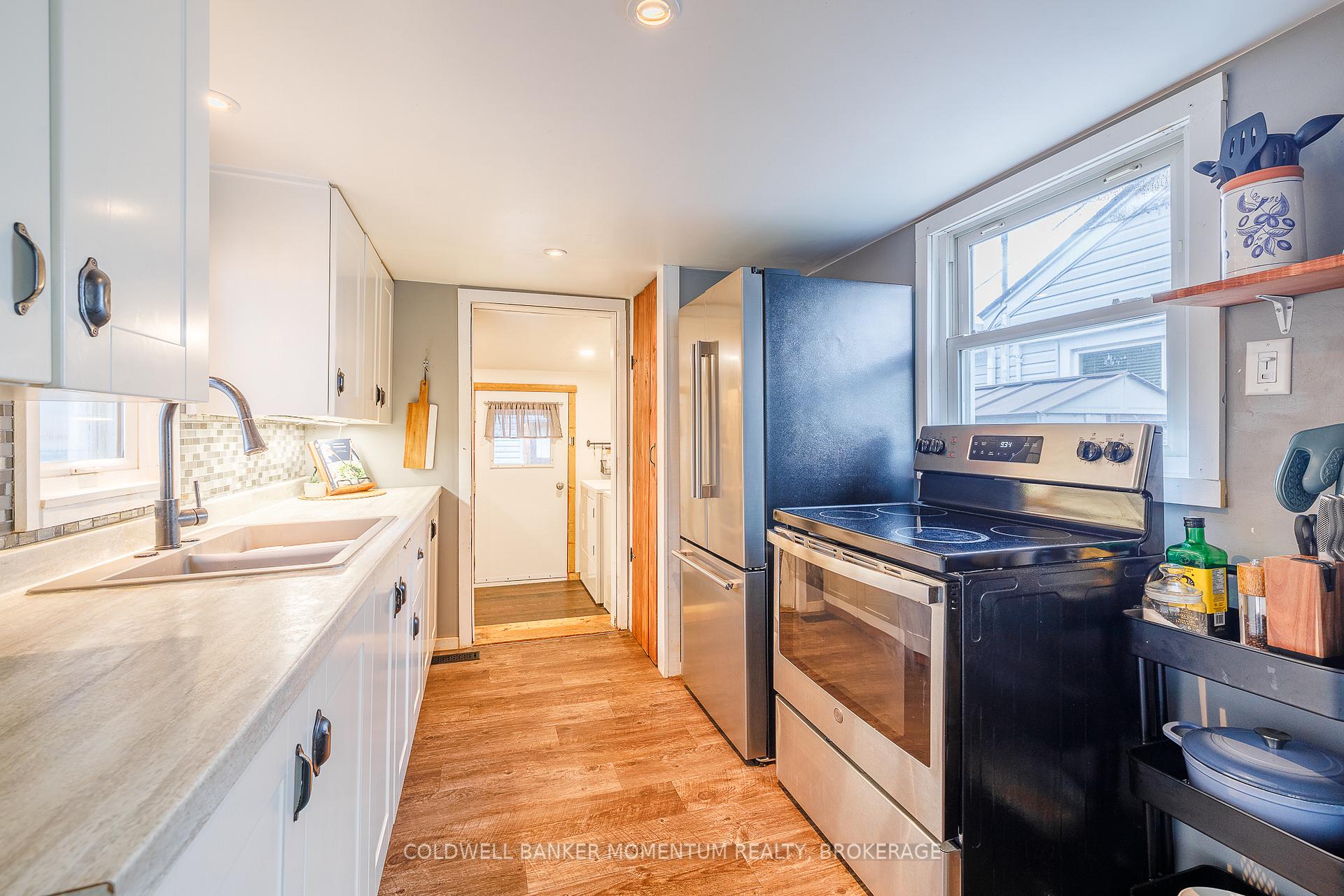 Photo 19 of 6151 Cadham Street, Niagara Falls, Arad/Fallsview — HOMEH