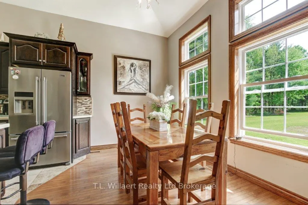 Photo 8 of 21 Charlton Street, Norfolk, Simcoe — HOMEH