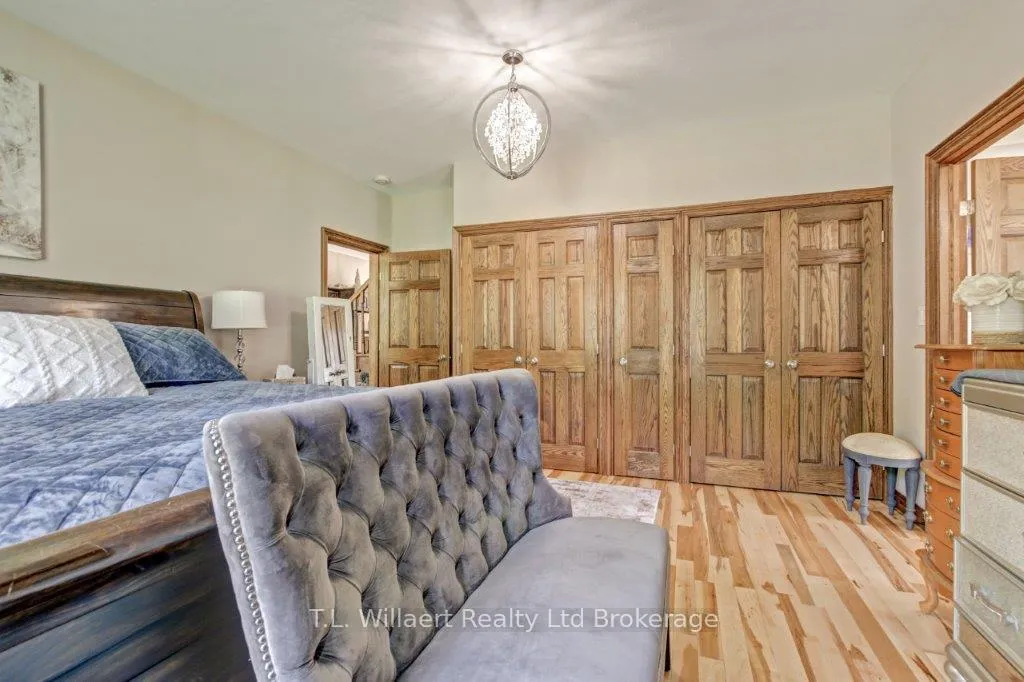 Photo 10 of 21 Charlton Street, Norfolk, Simcoe — HOMEH