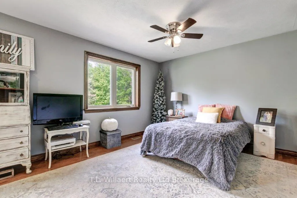 Photo 18 of 21 Charlton Street, Norfolk, Simcoe — HOMEH