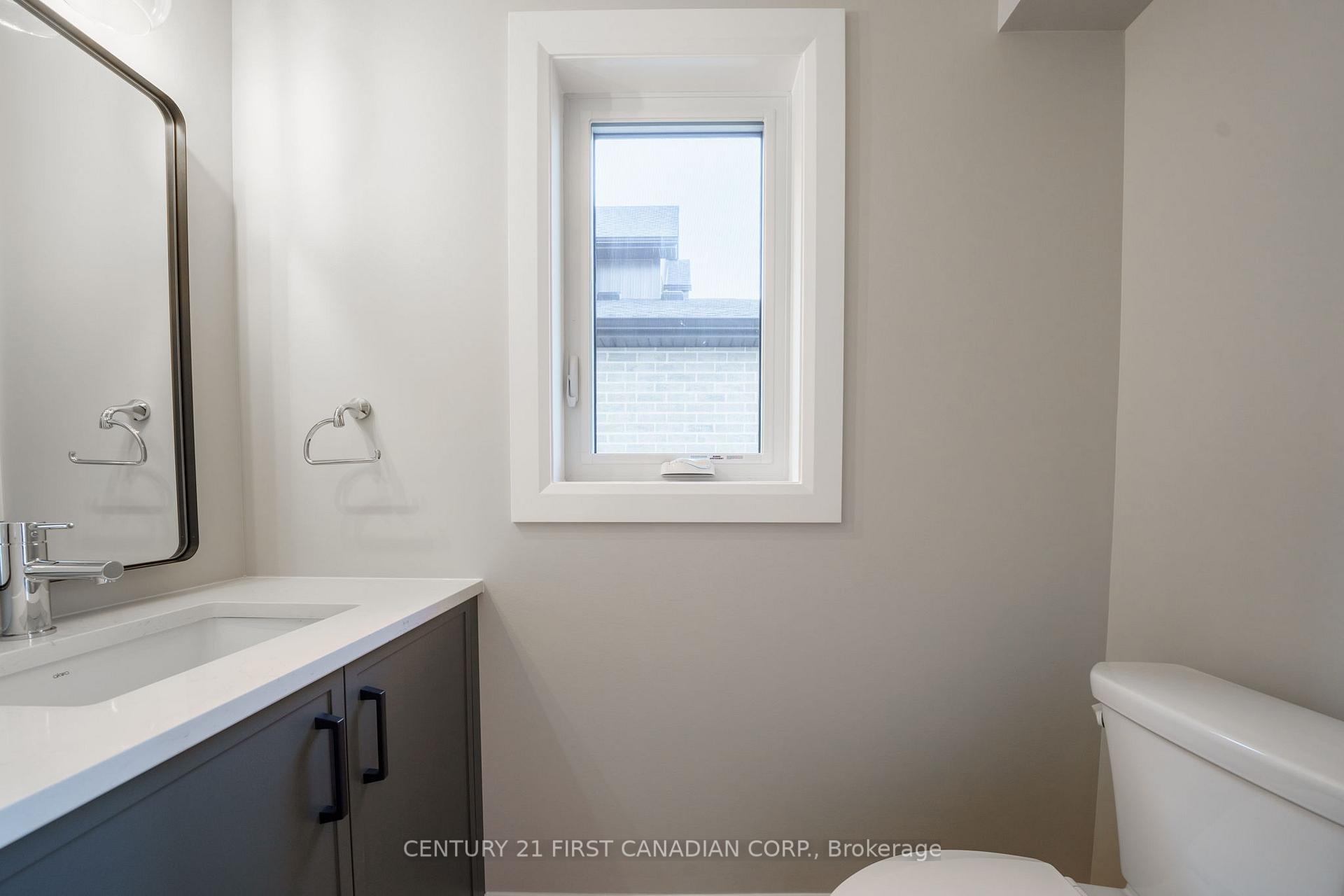 Photo 10 of 27 Postma Crescent, North Middlesex, Alisa Craig — HOMEH
